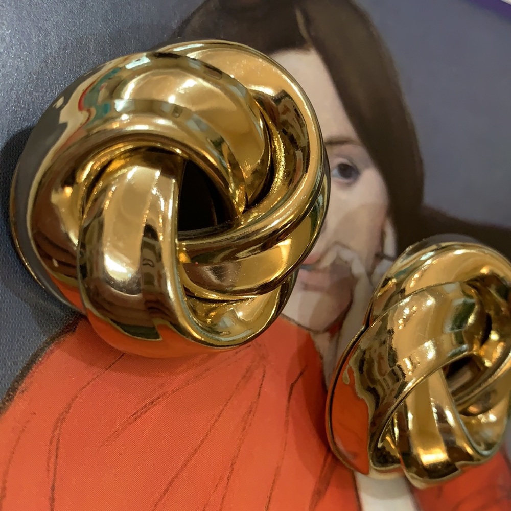 Vintage knot earrings